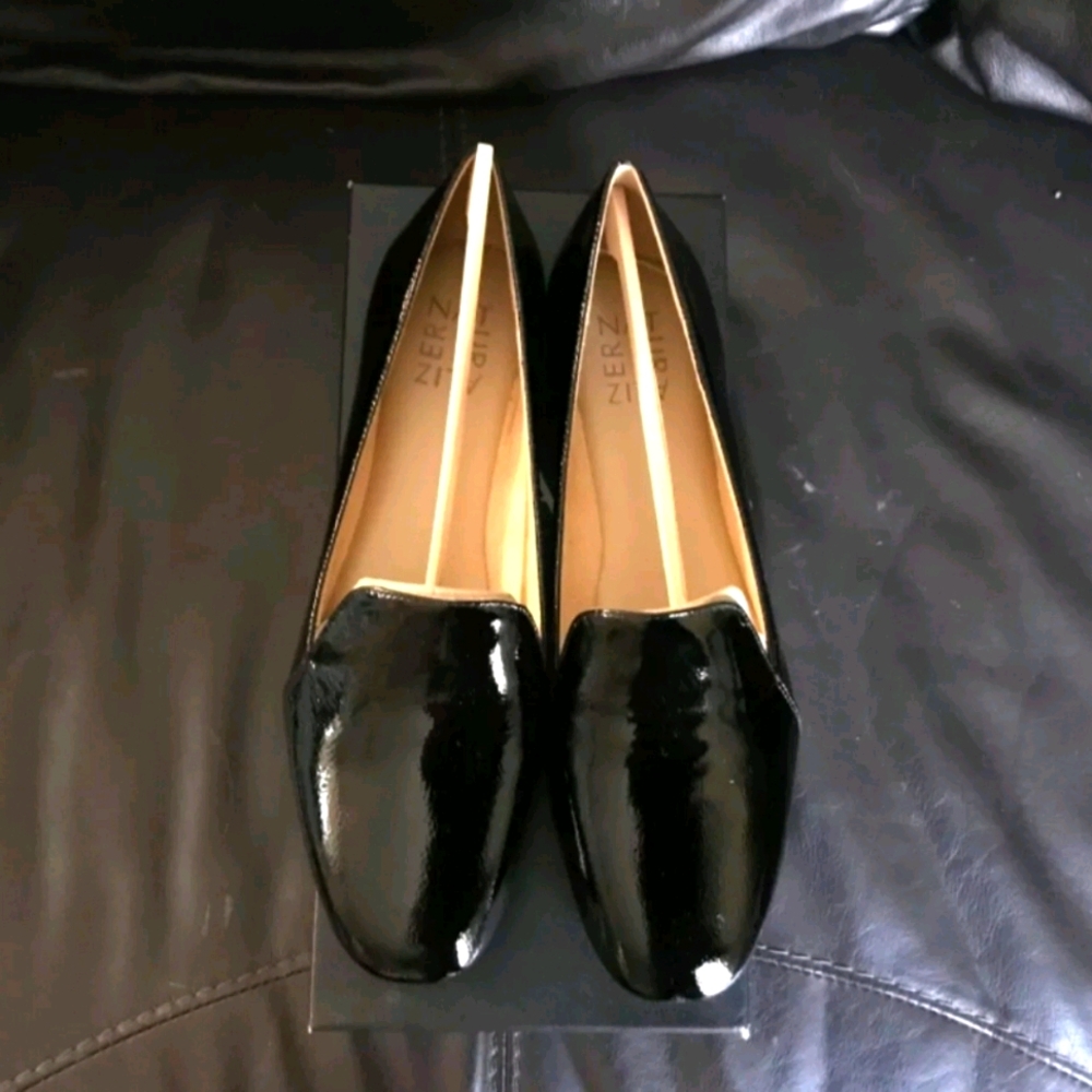 Women's Flat Black Shoes Size 8